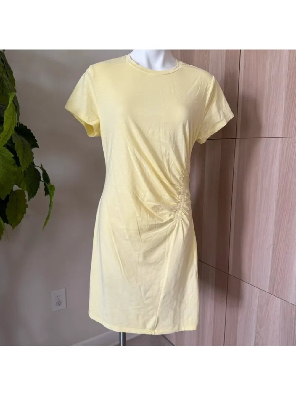 Universal Thread Women’s T-shirt Dress Size L